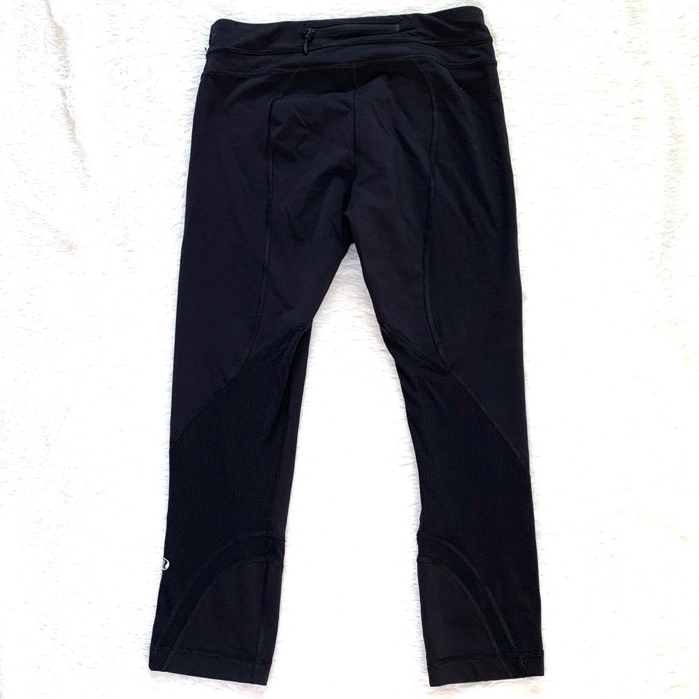Lululemon Inspire Crops II *Luxtreme in Black - Picture 2 of 8